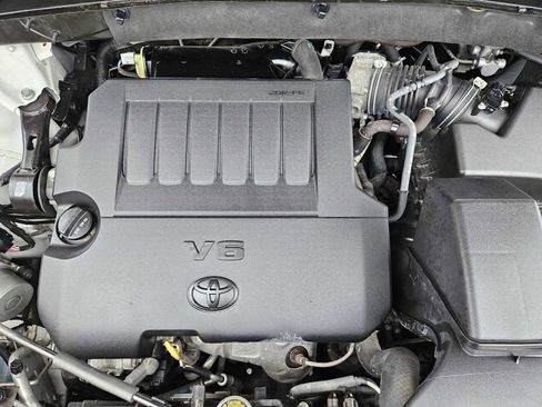 Used 2015 Toyota Highlander XLE image 31