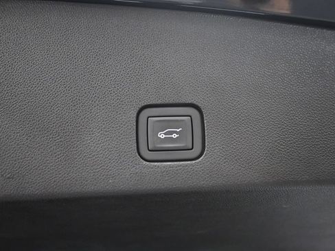 Certified 2023 Cadillac XT6 Premium Luxury w/ Platinum Package AWD/4WD image 12