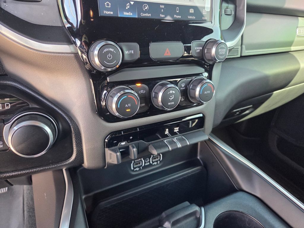 Used 2022 RAM 1500 Big Horn AWD/4WD image 27