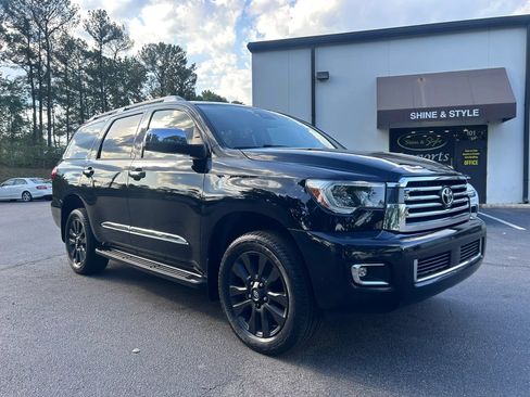 Used 2020 Toyota Sequoia Platinum RWD image 2