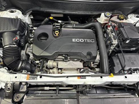 Used 2020 Chevrolet Equinox LS AWD/4WD image 6
