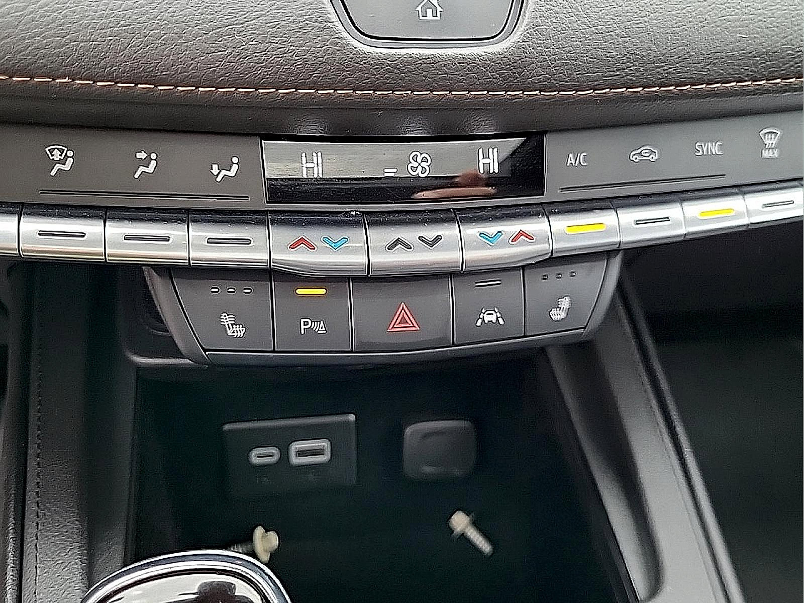 Used 2023 Cadillac XT4 Sport AWD/4WD image 25