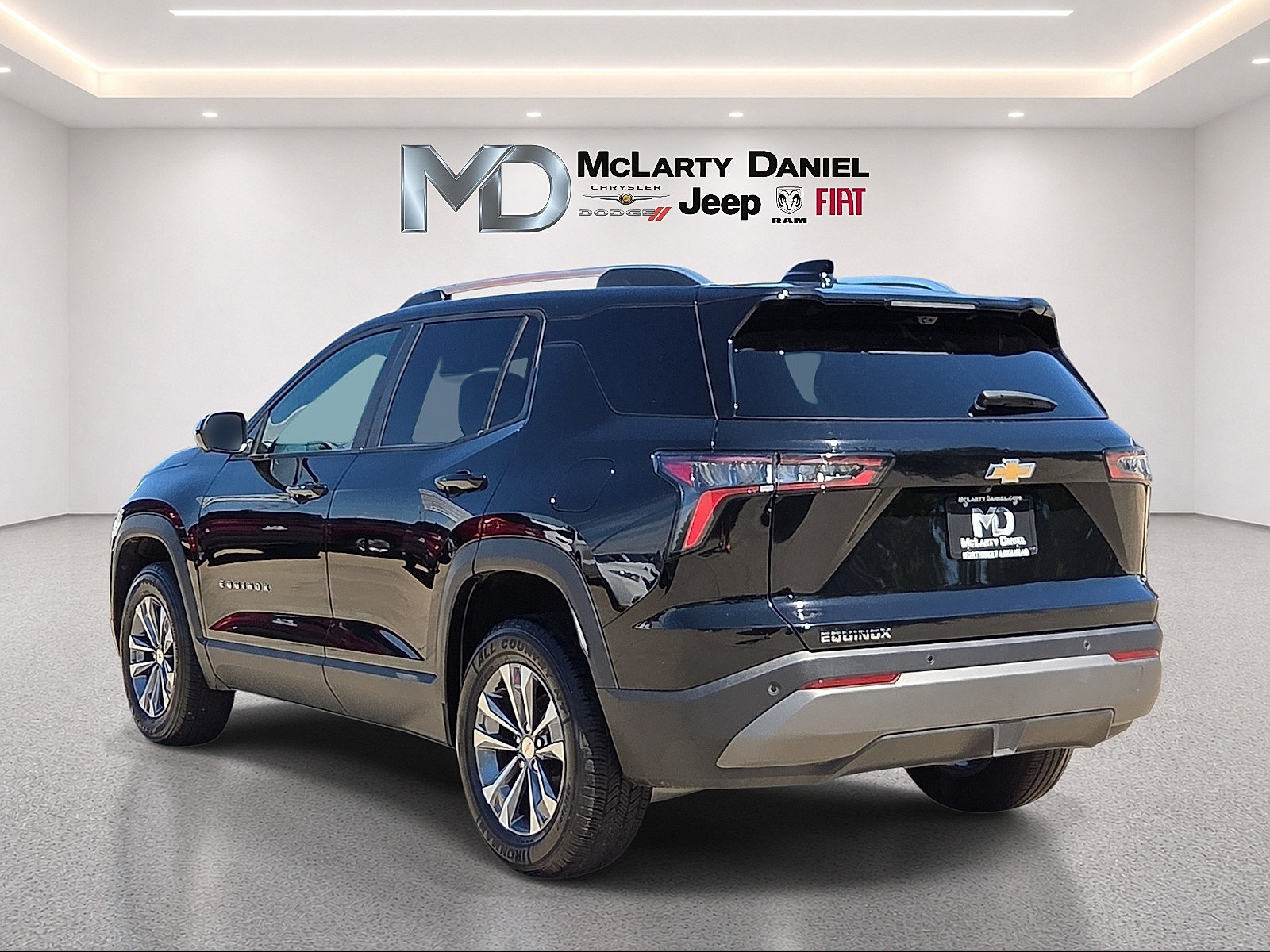 Used 2025 Chevrolet Equinox LT w/ Convenience Package II FWD image 4