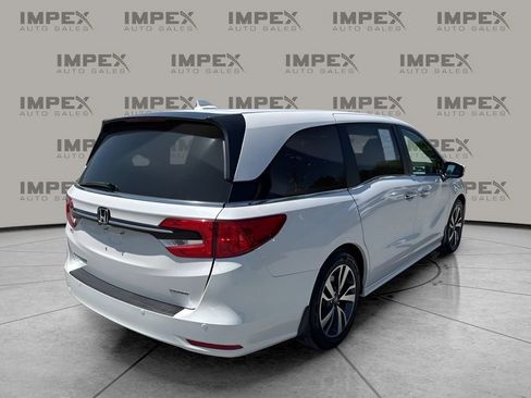 Used 2023 Honda Odyssey Touring image 5