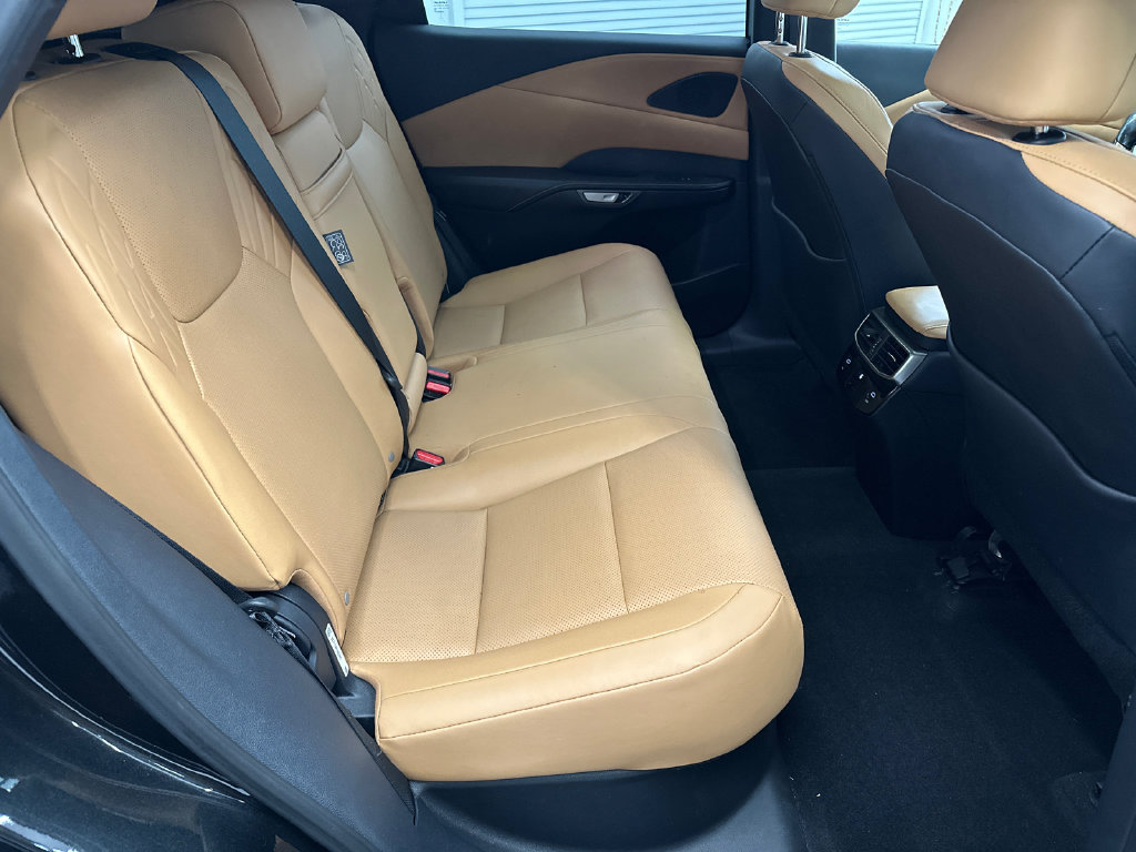 Used 2024 Lexus RX 350 Premium w/ Accessory Package (Z1) AWD/4WD image 16