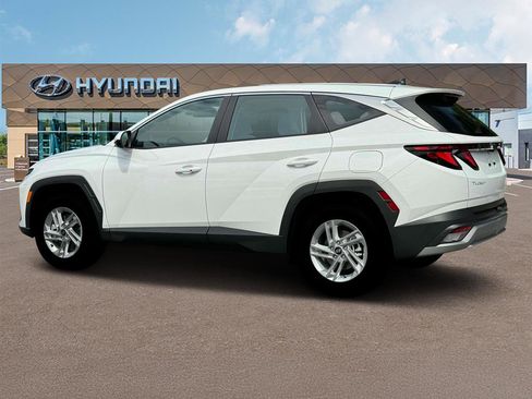 New 2026 Hyundai Tucson SE image 4