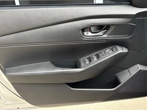 Used 2023 Honda Accord LX image 9