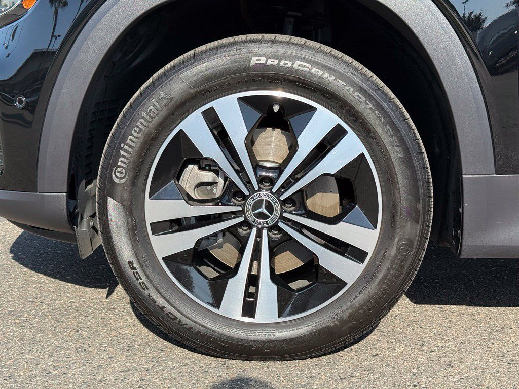 Used 2026 Mercedes-Benz GLB 250 image 15
