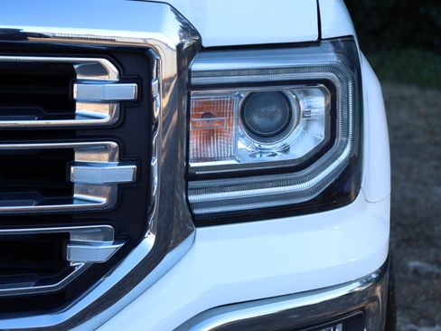 Used 2017 GMC Sierra 1500 SLT w/ SLT Premium Package image 23