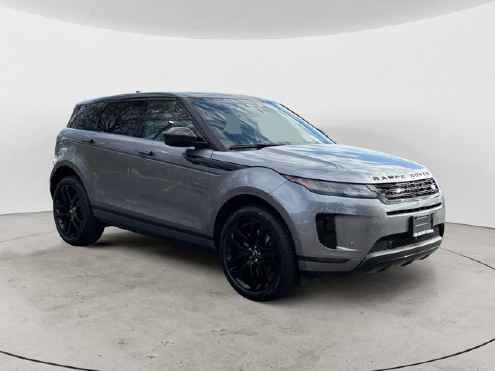 New 2026 Land Rover Range Rover Evoque S AWD/4WD image 2