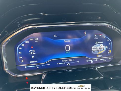 Used 2024 Chevrolet Silverado 2500 ZR2 w/ Technology Package image 41