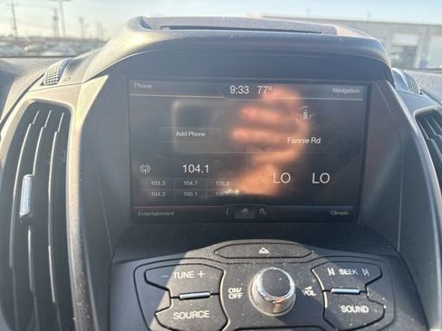 Used 2015 Ford Escape SE w/ SE Chrome Package image 25