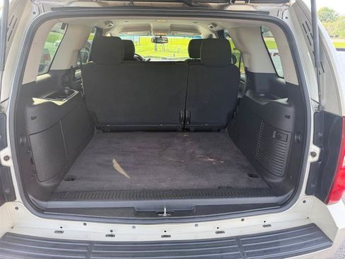 Used 2014 Chevrolet Tahoe LS RWD image 7