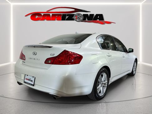 Used 2011 INFINITI G37 Journey RWD image 6