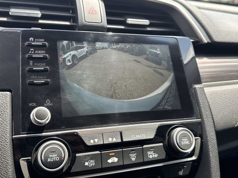 Used 2020 Honda Civic EX-L image 25