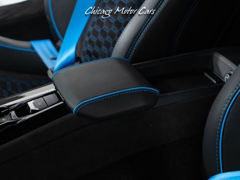 Used 2023 Lamborghini Huracan Tecnica image 35