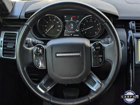 Used 2020 Land Rover Discovery SE image 29