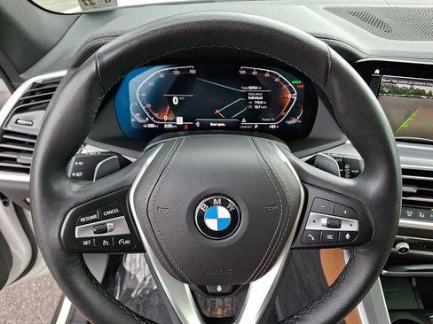 Used 2022 BMW X5 xDrive40i w/ Parking Assistance Package AWD/4WD image 21