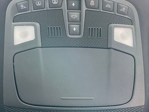 Used 2021 Ford Expedition Max XLT RWD image 22
