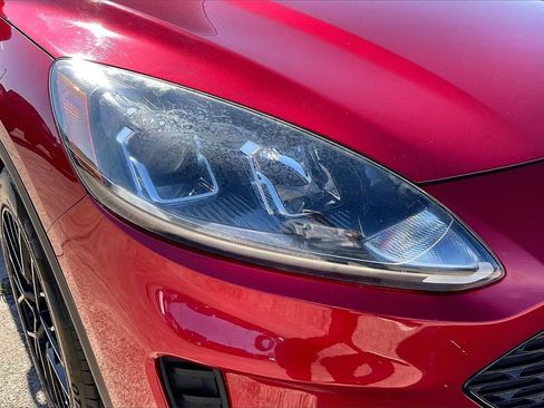 Certified 2020 Ford Escape SE Sport image 33