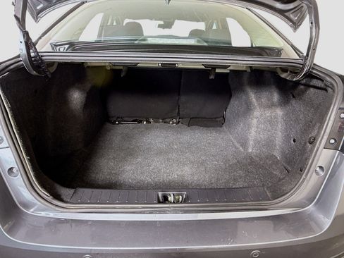 Used 2024 Nissan Versa SV w/ Trunk Package image 35