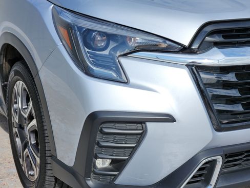 Used 2023 Subaru Ascent Touring AWD/4WD image 10
