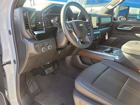 New 2026 Chevrolet Silverado 2500 High Country w/ Z71 Off-Road Package image 11