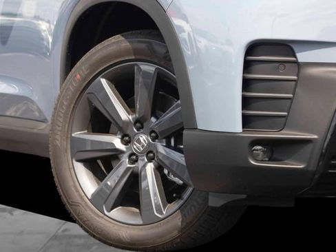 New 2026 Honda Pilot Sport image 3