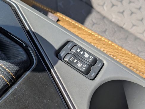 Used 2025 Subaru Crosstrek 2.5i Sport AWD/4WD image 10