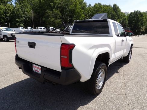 Used 2024 Toyota Tacoma SR RWD image 7
