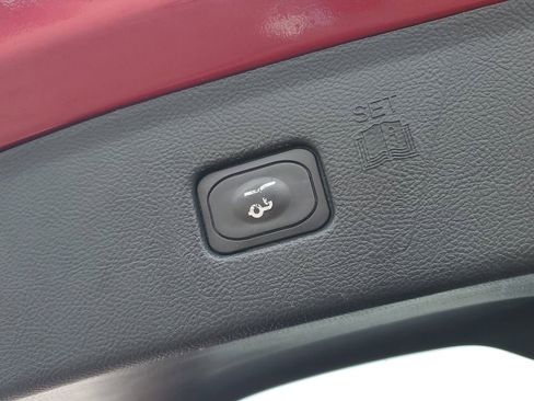 Used 2023 Ford Edge SEL w/ Convenience Package image 9