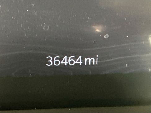 Used 2022 Jeep Grand Cherokee L Limited w/ Black Appearance Package image 19