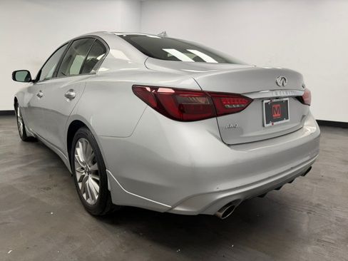 Used 2019 INFINITI Q50 Luxe w/ Essential Package (3.0T Luxe) AWD/4WD image 6