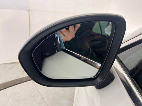 Used 2023 Buick Envision Essence image 39