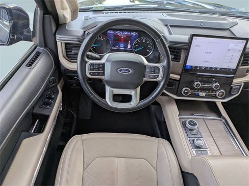 Used 2024 Ford Expedition Max Limited image 20