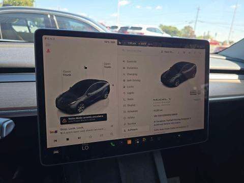 Used 2023 Tesla Model Y Long Range AWD/4WD image 5