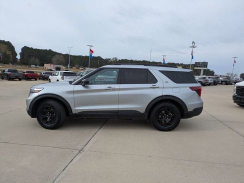 Used 2022 Ford Explorer Timberline w/ Timberline Technology Package image 5