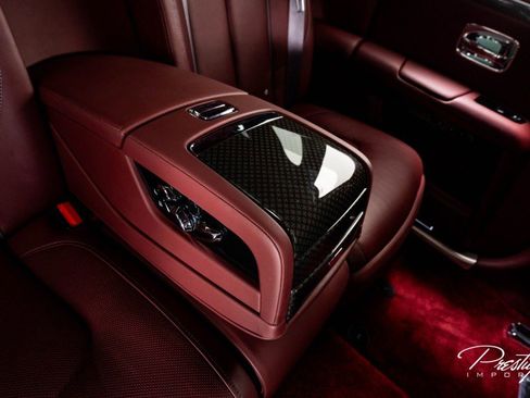 Used 2022 Rolls-Royce Ghost Black Badge image 57