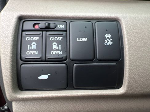 Used 2014 Honda Odyssey EX-L image 30