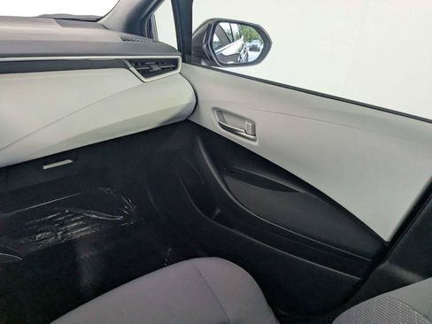 Used 2026 Toyota Corolla SE FWD image 37