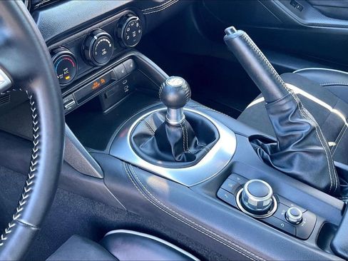 Certified 2025 MAZDA MX-5 Miata RF Club RWD image 16