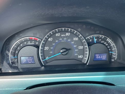 Used 2014 Toyota Camry XLE FWD image 13