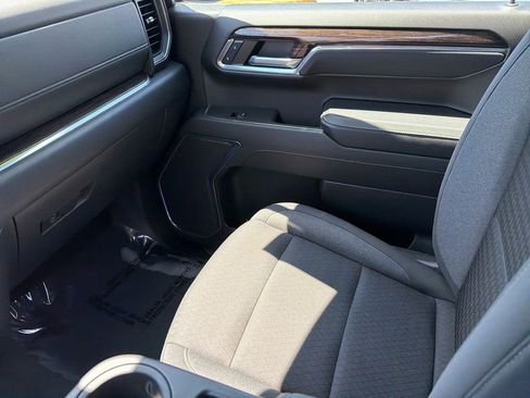 Used 2024 GMC Sierra 1500 Elevation AWD/4WD image 30