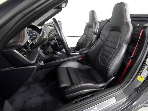 Certified 2022 Porsche 911 Turbo S AWD/4WD image 15