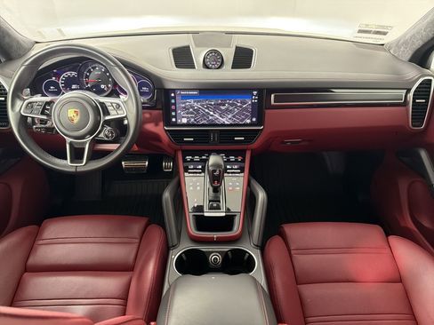 Certified 2023 Porsche Cayenne GTS AWD/4WD image 17