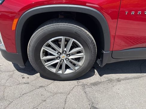 Used 2023 Chevrolet Traverse LT AWD/4WD image 11