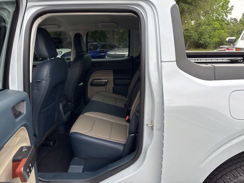 Used 2026 Ford Maverick Lariat AWD/4WD image 8