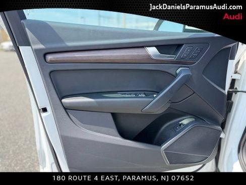 Certified 2023 Audi Q5 Premium w/ Convenience Package AWD/4WD image 7