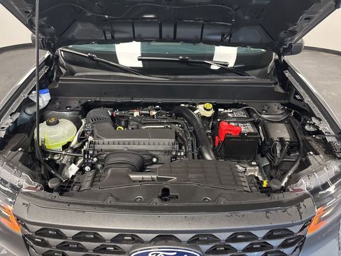 New 2026 Ford Maverick XL AWD/4WD image 15