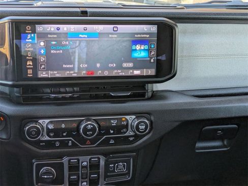 Used 2024 Jeep Wrangler Sport S image 19